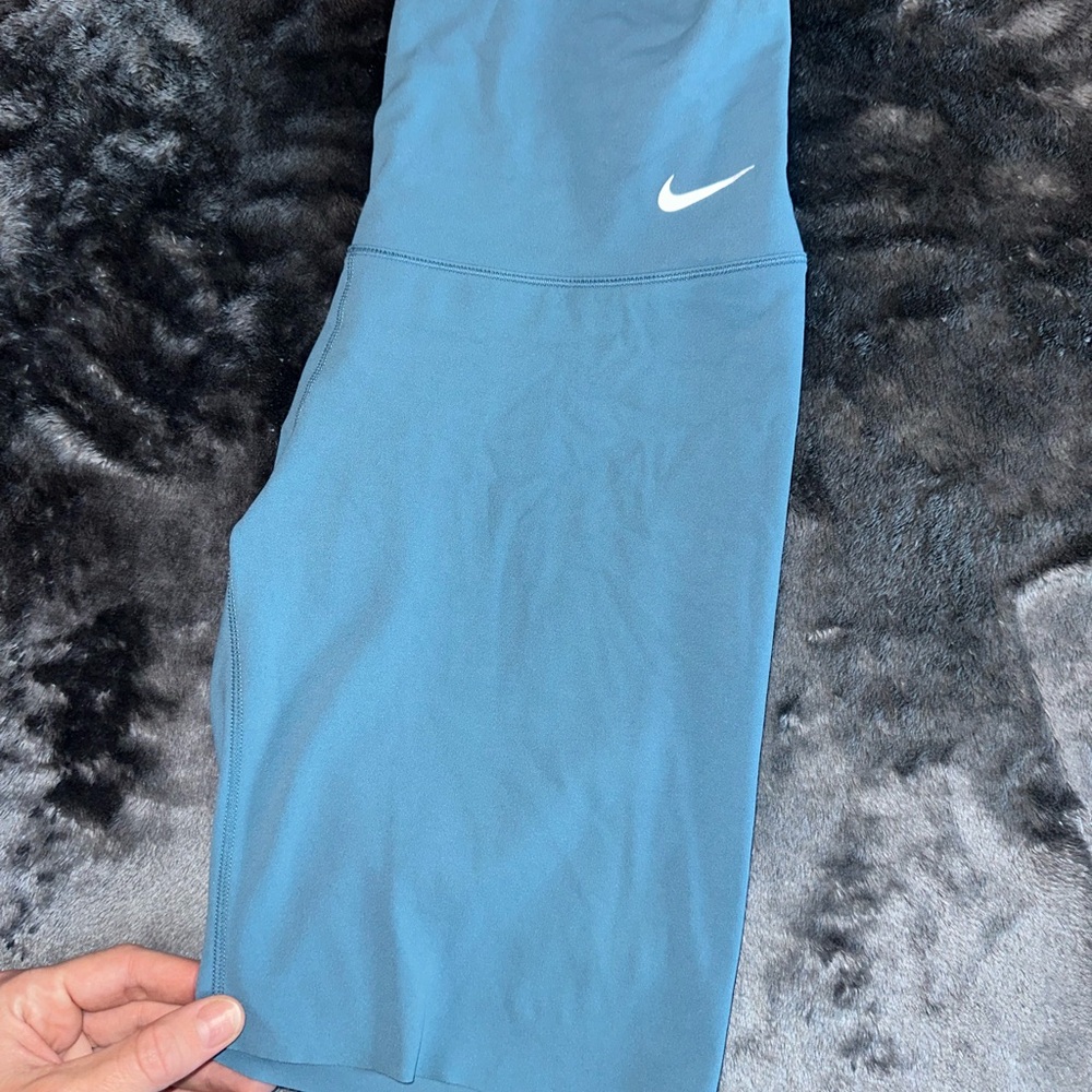 Nike Teal Performance Leggings